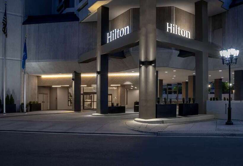 فندق Hilton Arlington National Landing