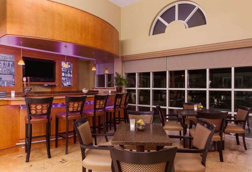 فندق Hilton Garden Inn Lancaster