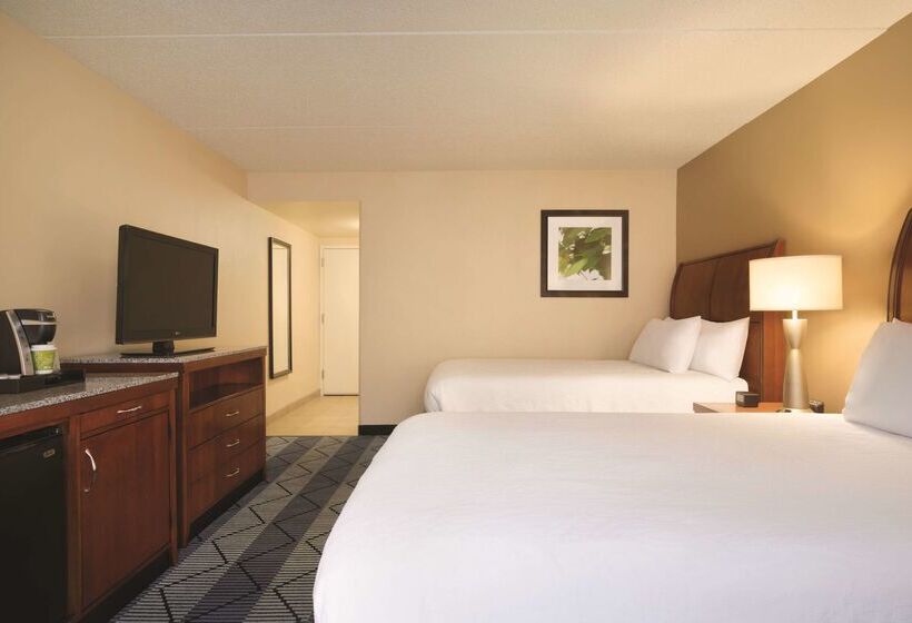 فندق Hilton Garden Inn Lancaster