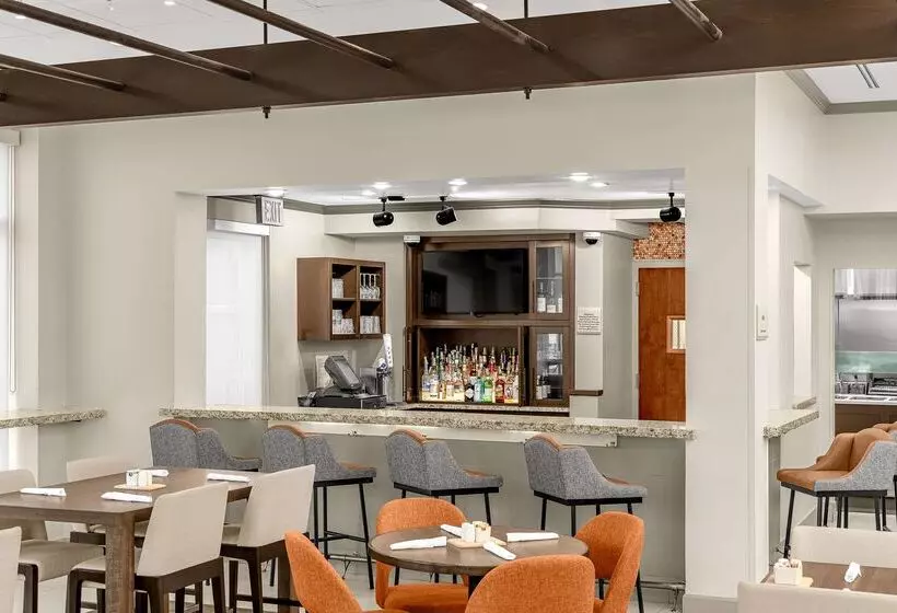 호텔 Hilton Garden Inn Raleigh Durham Airport