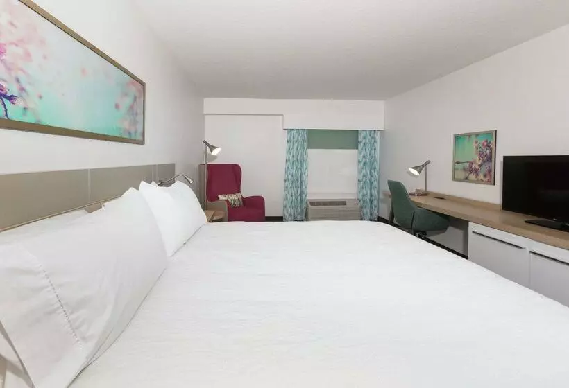 Отель Hilton Garden Inn St. Augustine Beach