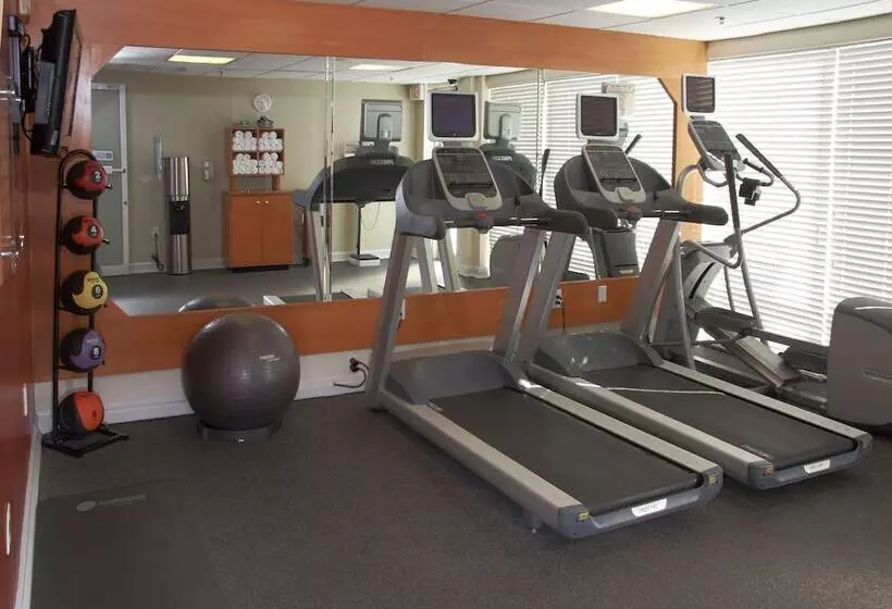 Отель Hilton Garden Inn St. Augustine Beach