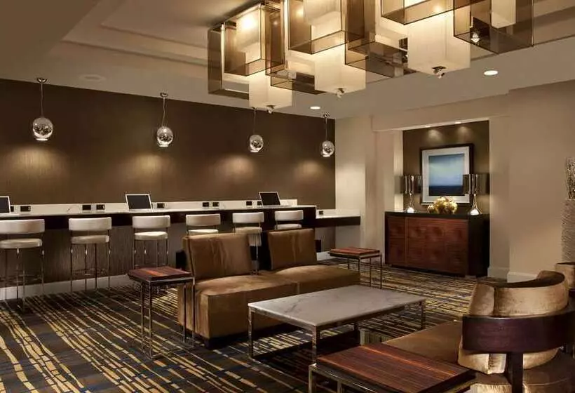 Отель Hilton Mclean Tysons Corner