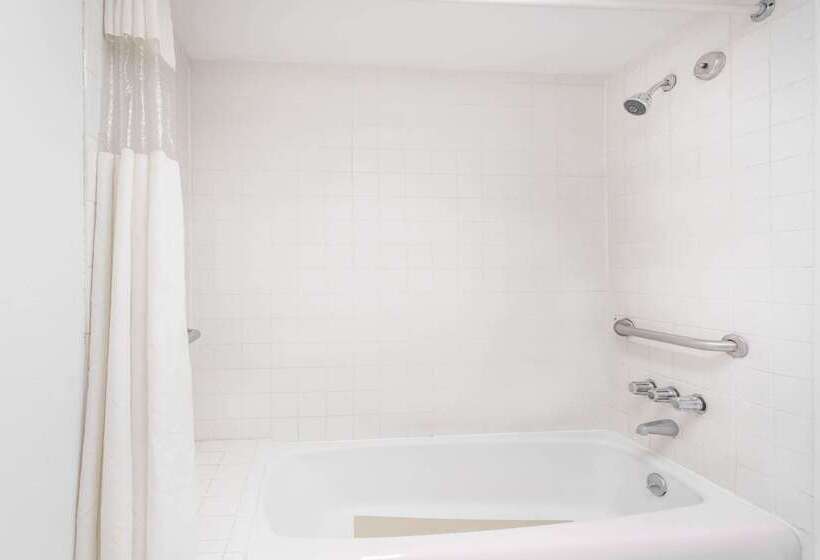 فندق Howard Johnson By Wyndham Commerce Ga