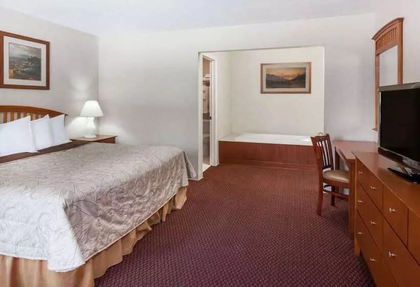 Hôtel Howard Johnson By Wyndham Traverse City