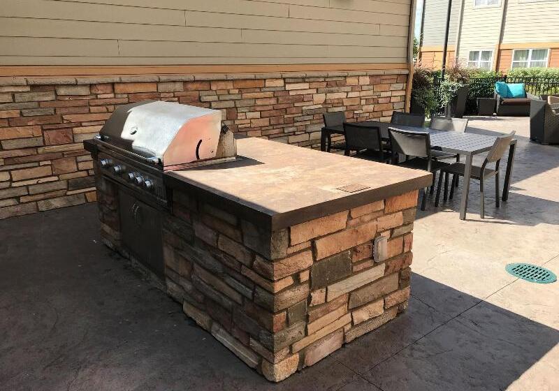 هتل Residence Inn By Marriott Ann Arbor North