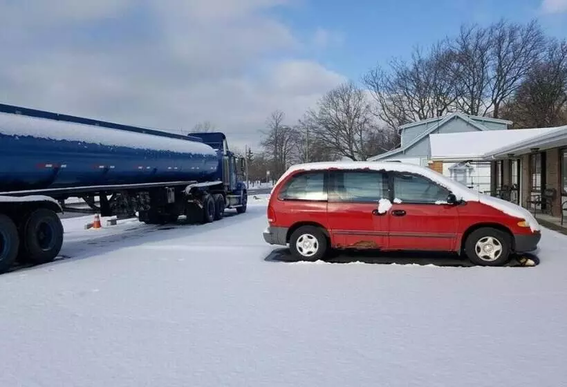 Hotelli River Inn By Niagara Falls