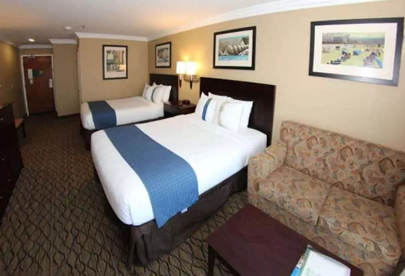 The Volare, Ascend Hotel Collection