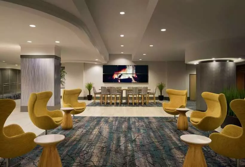 ホテル Wyndham Grand Pittsburgh