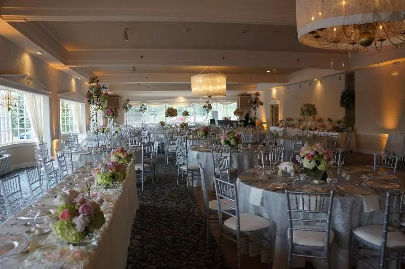 Курорт Historic Summit Inn