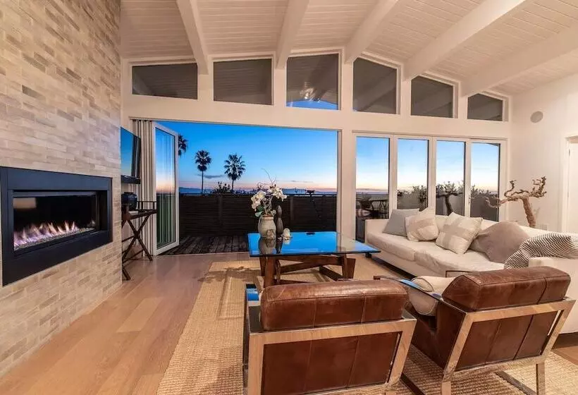 Beautifully Designed Palos Verdes Villa W/ Private Beach And Stunning Views