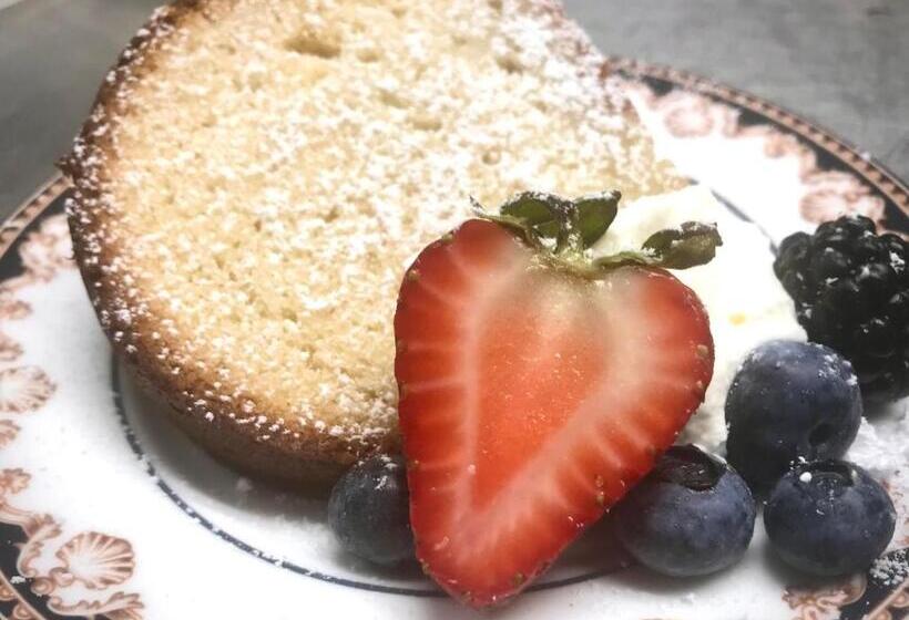 Bed and Breakfast Channel Bass Inn And Restaurant