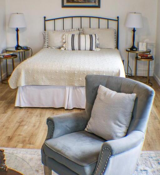 Bed and Breakfast Channel Bass Inn And Restaurant