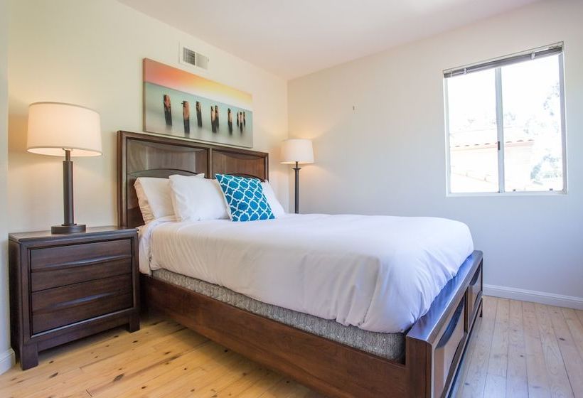 Chic 3br In La Jolla By Sonder