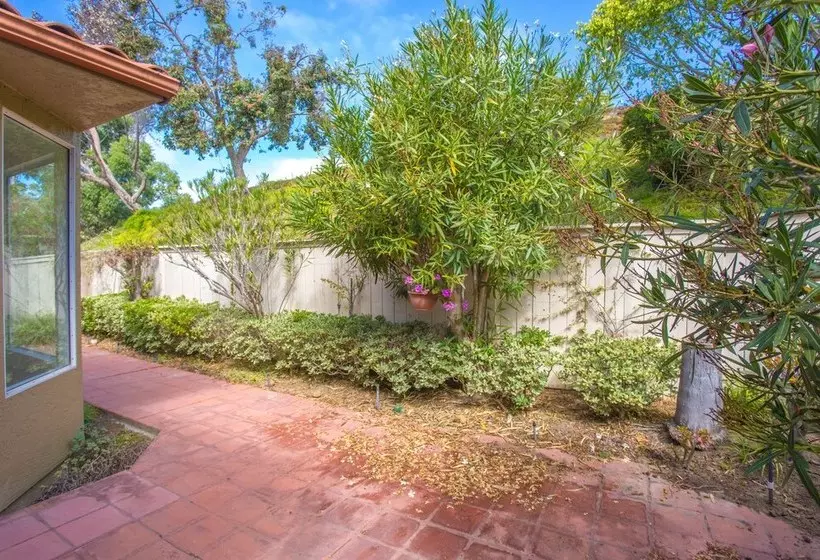 Chic 3br In La Jolla By Sonder