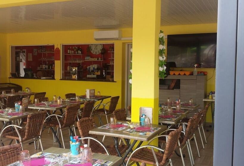 ホテル Bungalow Des Calquières