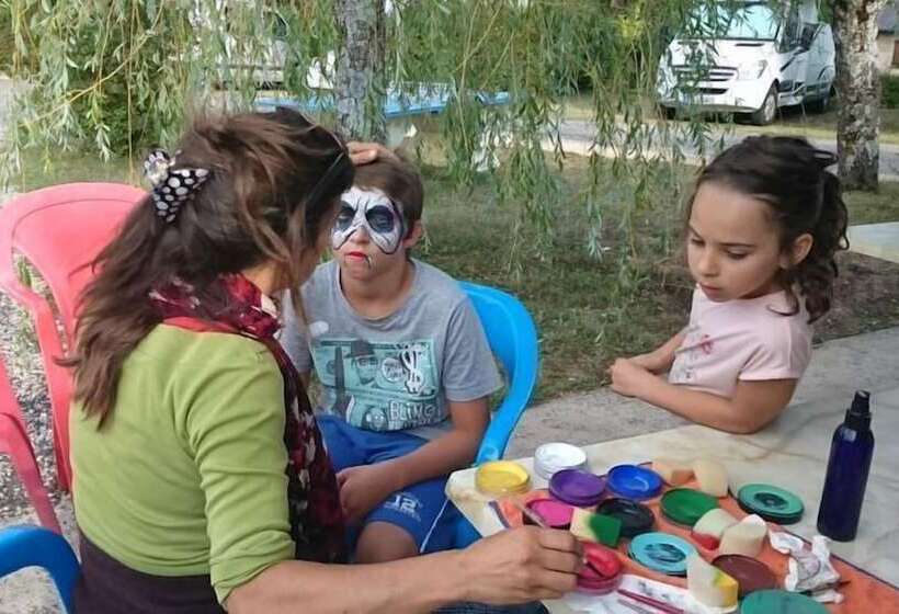 ホテル Bungalow Des Calquières