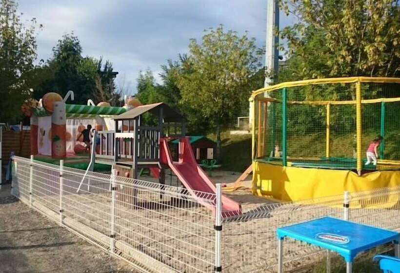 ホテル Bungalow Des Calquières