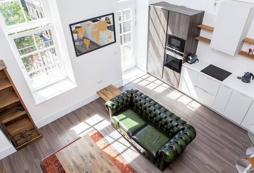 1 Bed Mezzaninecity Views & Great Location