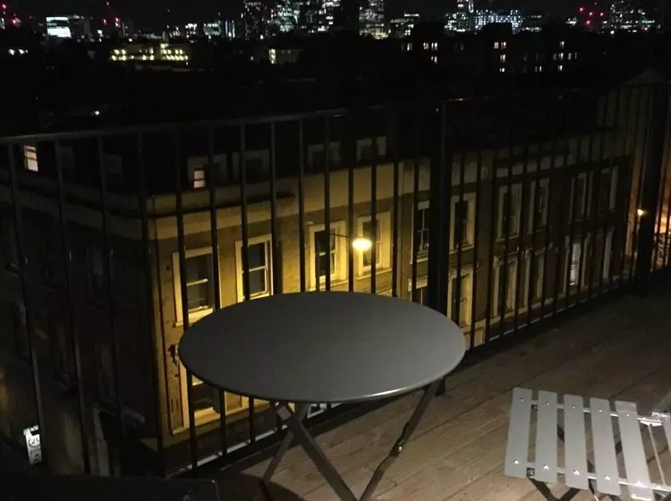 1 Bed Mezzaninecity Views & Great Location