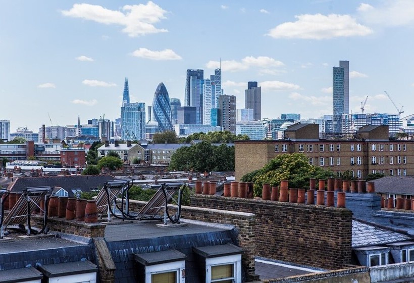 1 Bed Mezzaninecity Views & Great Location