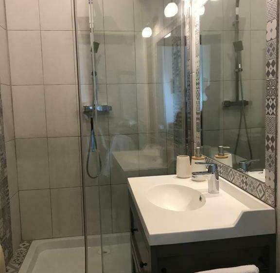 Entre Loire Et Chateau   Vue Sur La Loire