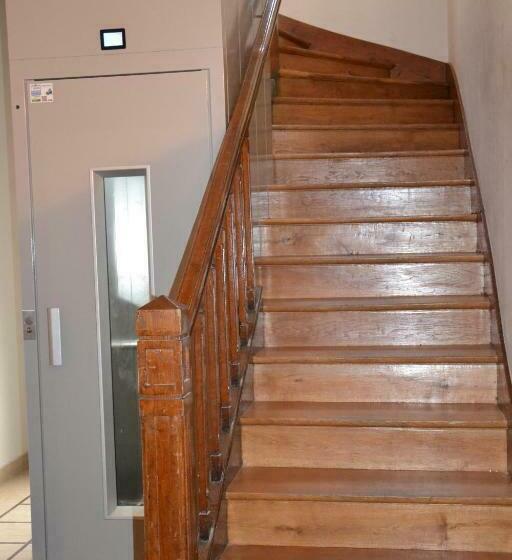 Entre Loire Et Chateau   Vue Sur La Loire