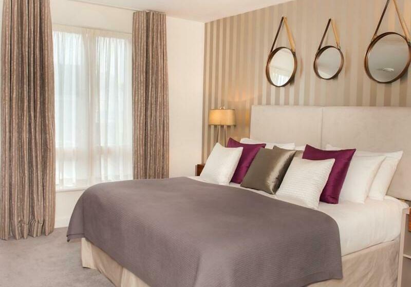 Henge House Sarsen Apartment