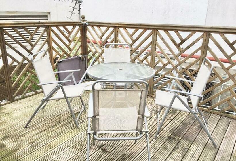 Highbury & Islington Hub