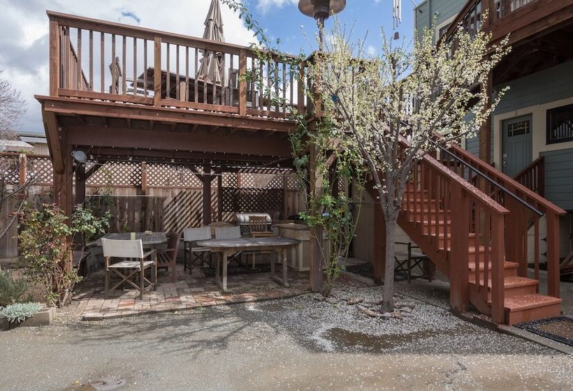 Luxury Apartments City Center