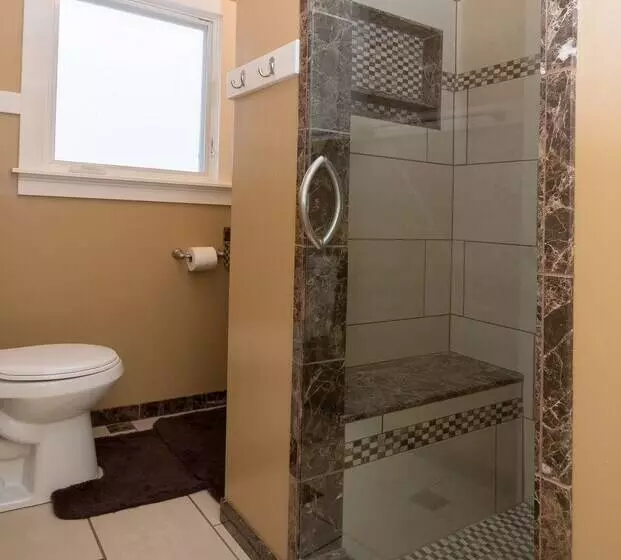 Luxury Apartments   City Center