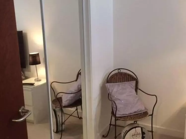 Mossie Apartment