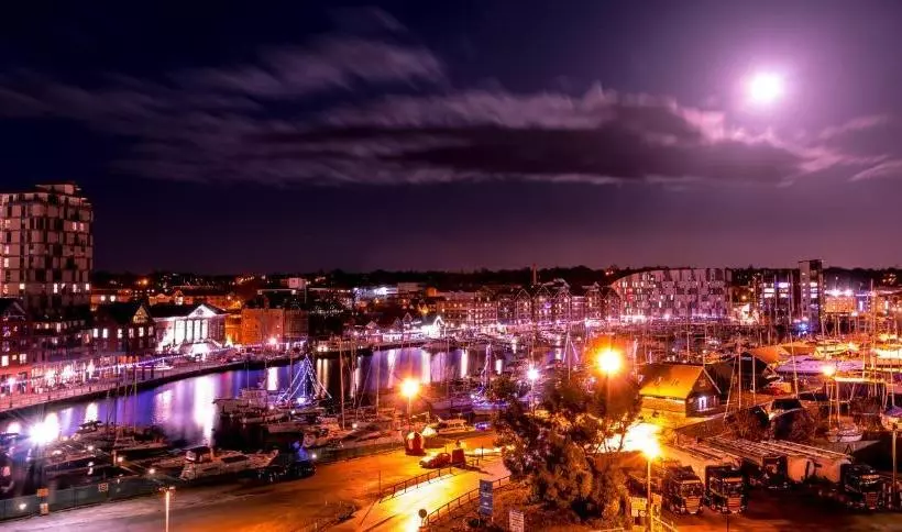 Toothbrush Apartments   Ipswich Waterfront   Quayside