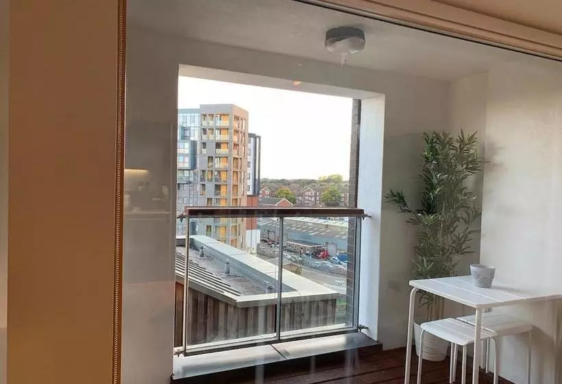 Toothbrush Apartments   Ipswich Waterfront   Quayside