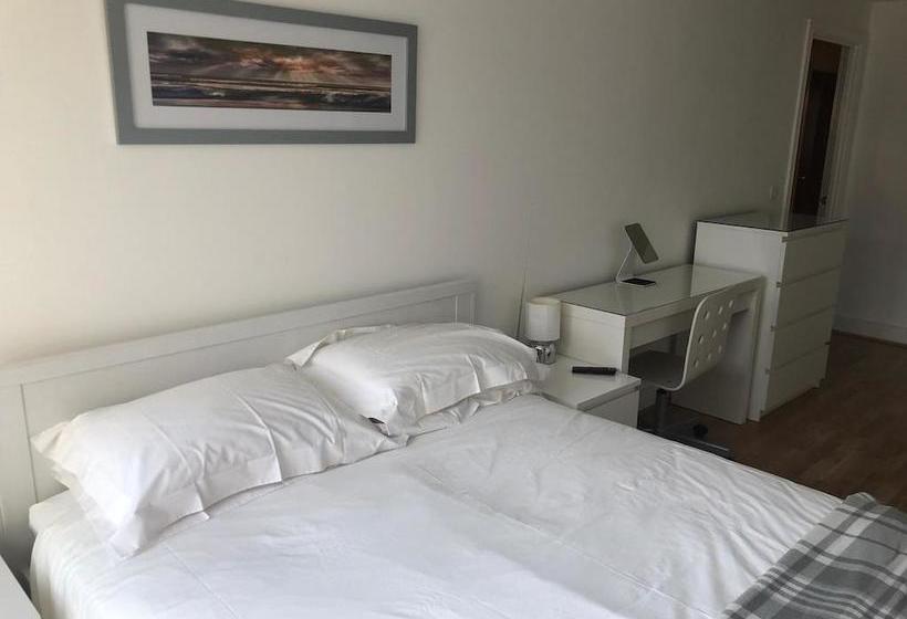 Toothbrush Apartments   Ipswich Waterfront   Quayside