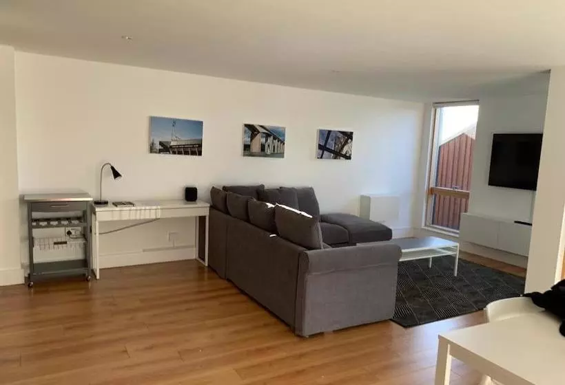 Toothbrush Apartments   Ipswich Waterfront   Quayside