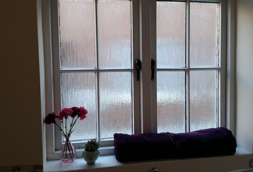 1 Sterling Court City Center