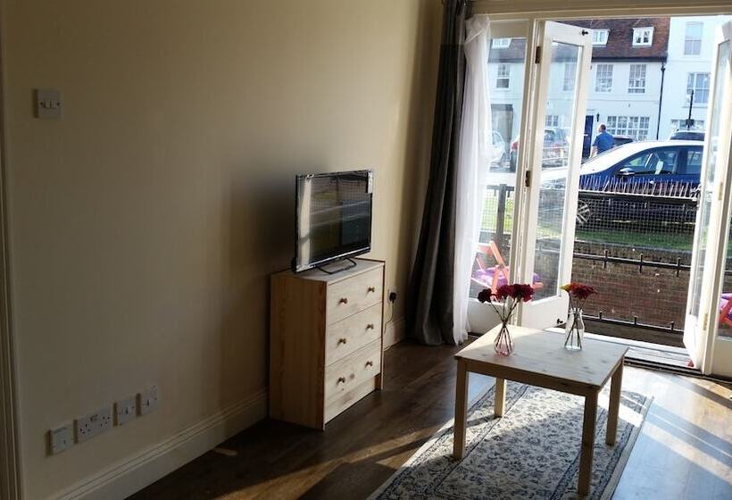 1 Sterling Court City Center