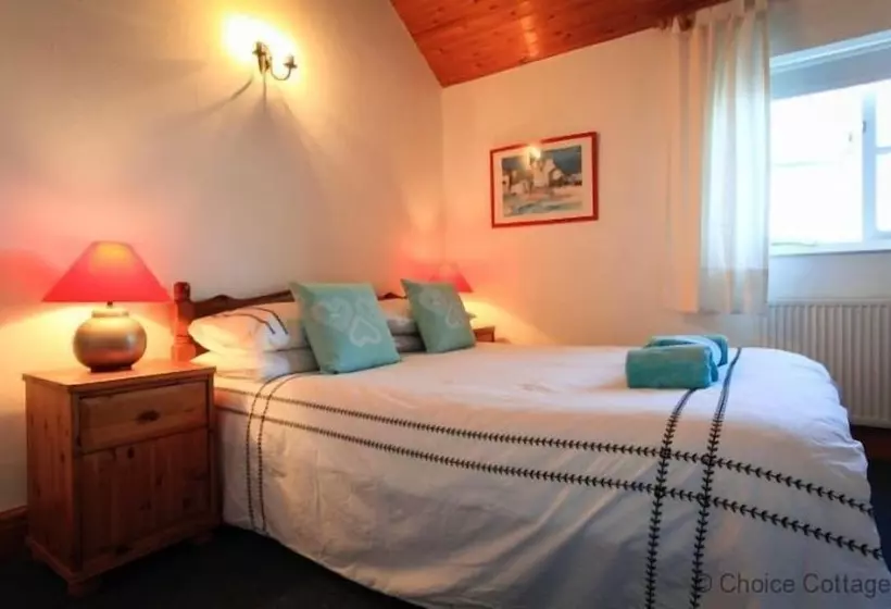 Appledore Yardarm 4 Bedrooms