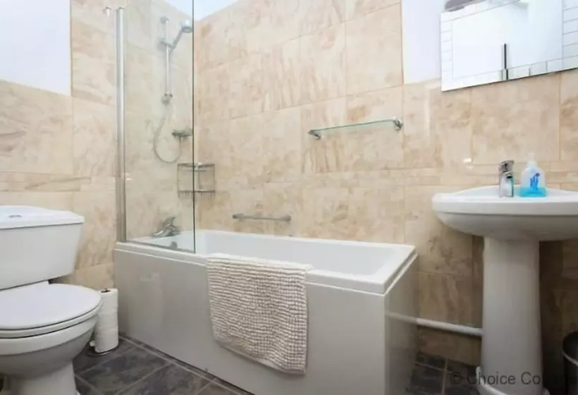 Appledore Yardarm 4 Bedrooms