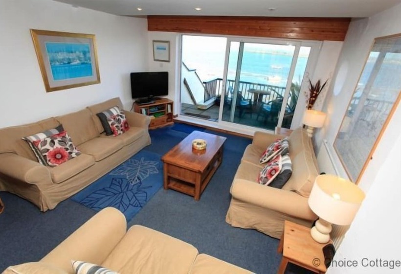Appledore Yardarm 4 Bedrooms