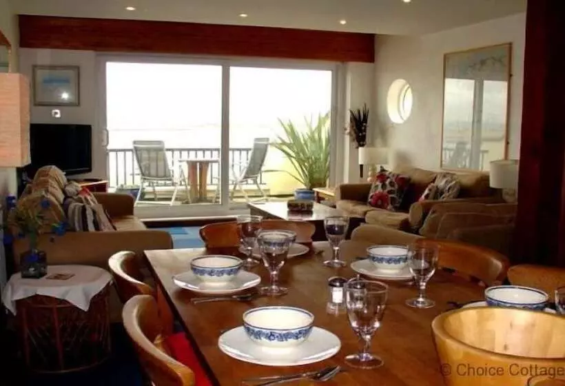 Appledore Yardarm 4 Bedrooms