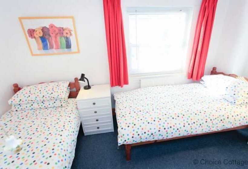 Appledore Yardarm 4 Bedrooms