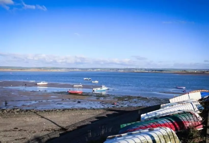 Appledore Yardarm 4 Bedrooms