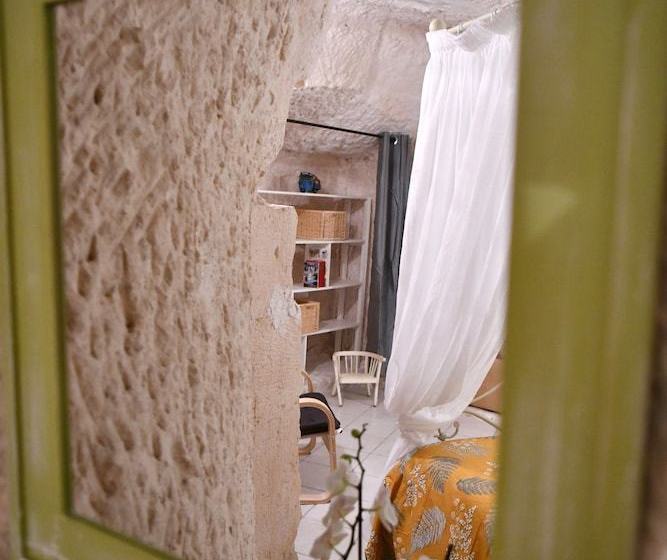 Gite Troglodytique Le Troglo Riel