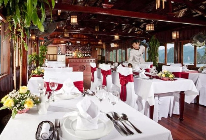 هتل Huong Hai Sealife Cruise