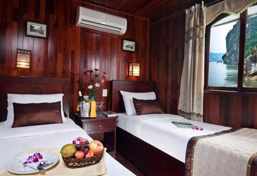 هتل Huong Hai Sealife Cruise