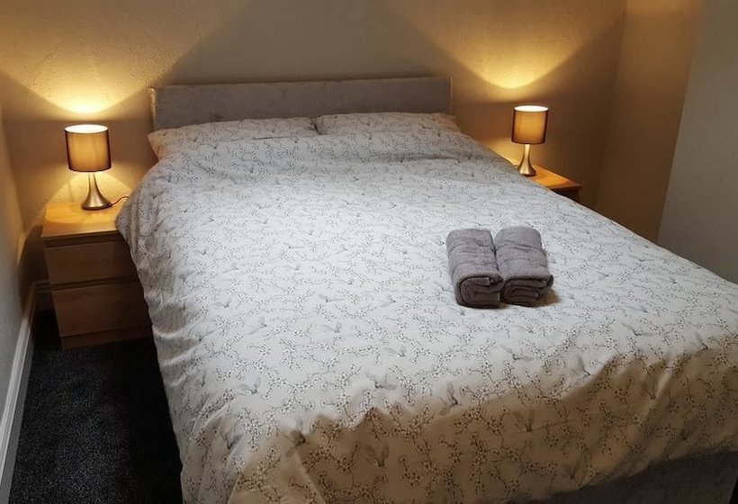 ペンション Allworthy Guesthouse