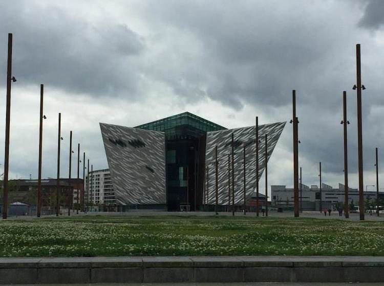 ペンション Allworthy Guesthouse