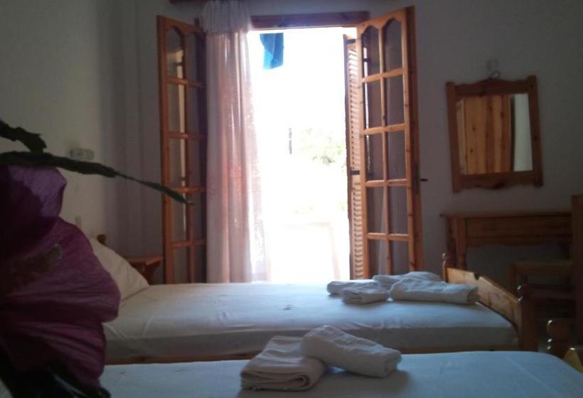 Pensión Saint Sunday Parga